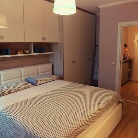 West Beach Apartment Durrës Eksteriør bilde